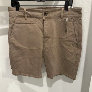 Paige Vintage Beige shorts mens 32 MSRP $208 M684g29-4814
